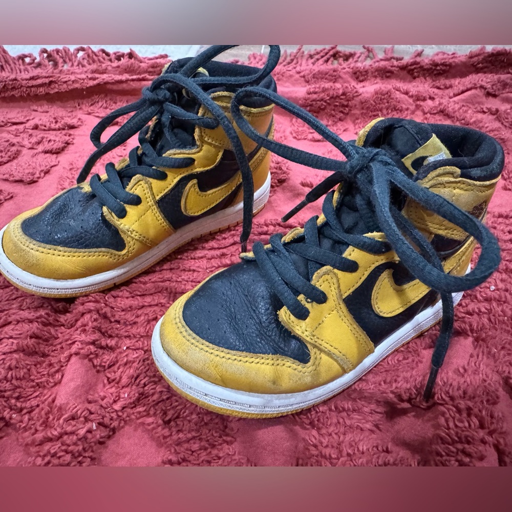 Kids Nike Air Jordan 1 Retro High OG Pollen